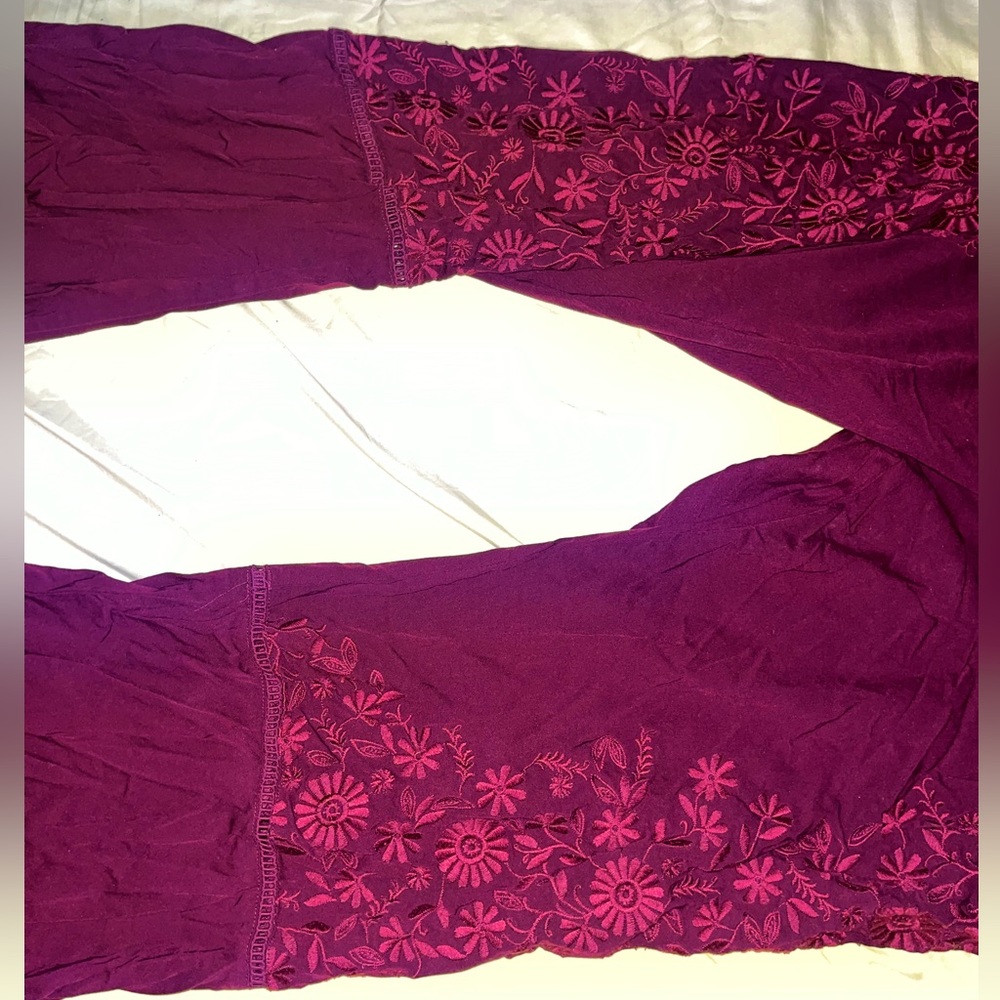 TORRID Insider Collection | Floral Embroidered Flare Pants | Size 22